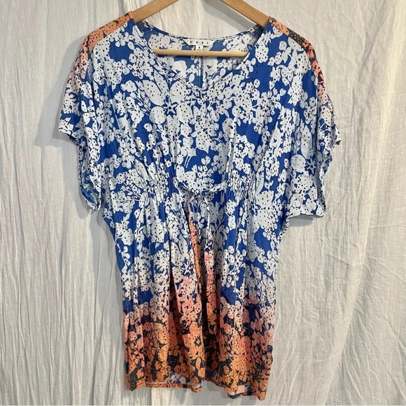 CAbi #891 Blue Ombré Floral Dolman Blouse Small - Picture 4 of 10